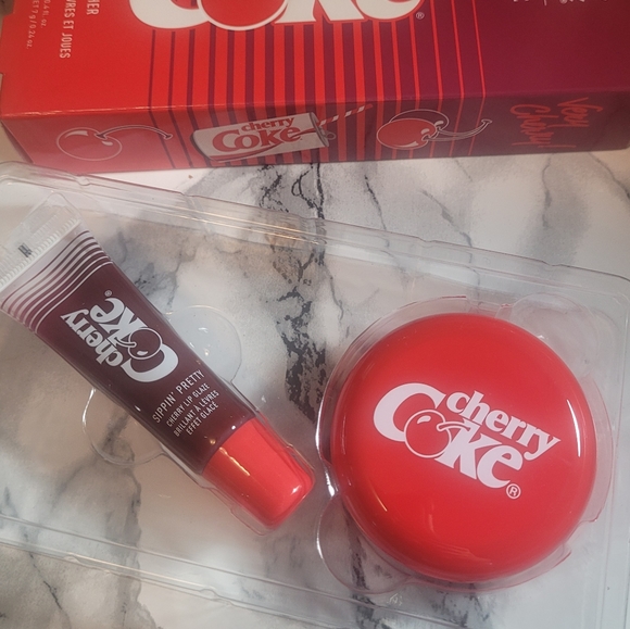 COCA-COLA X MORPHE CHERRY REFRESHER LIP & CHEEK DUO bnib - Picture 2 of 12